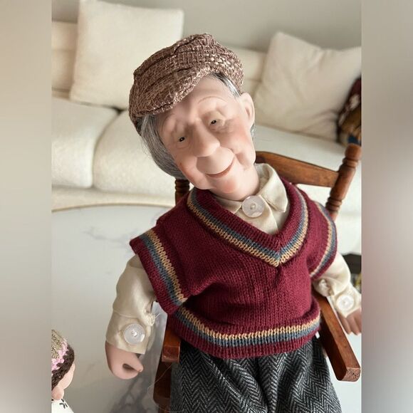 VINTAGE Porcelain Grandma and Grandpa Dolls Set 16" Matching Rocking Chairs - Picture 9 of 14